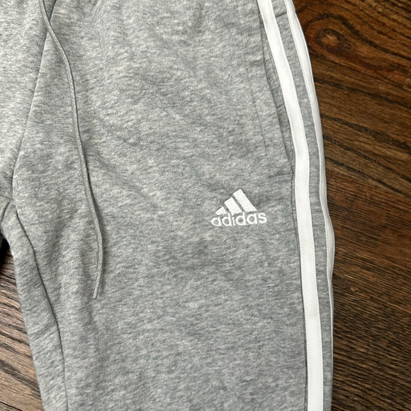 Adidas track suit - Picture 3 of 3